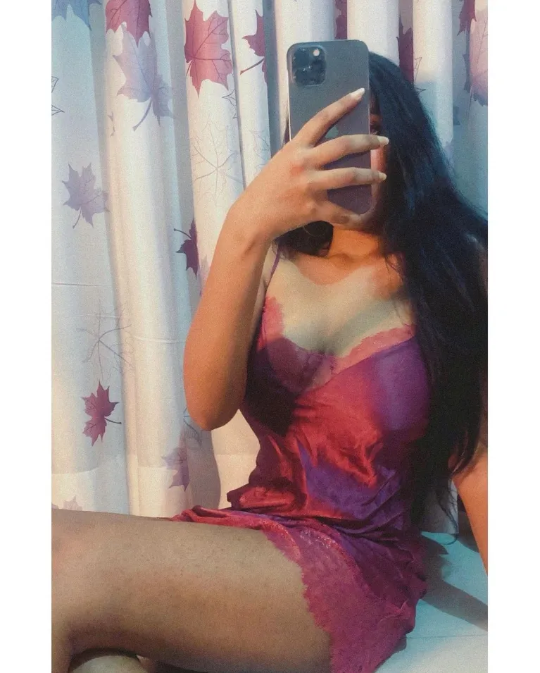 Yasmina - Second Life Escort